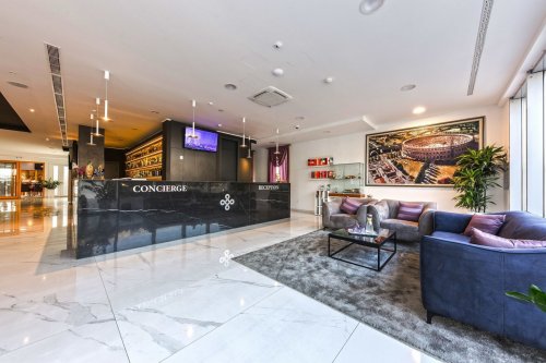 Hotel Salona Palace