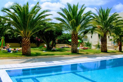 Theoni Apartments
