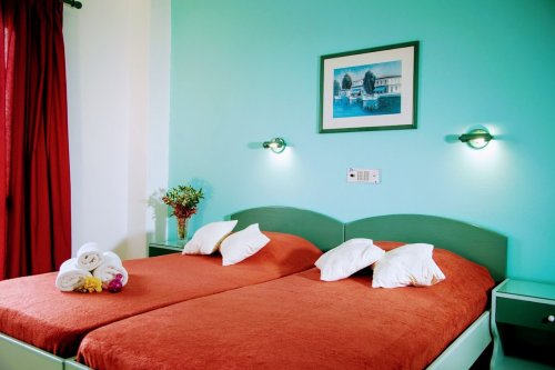 Theoni Apartments