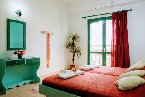Theoni Apartments
