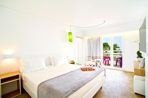 Marathon Beach Resort