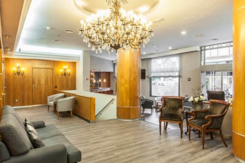 Hotel Catalonia Excelsior