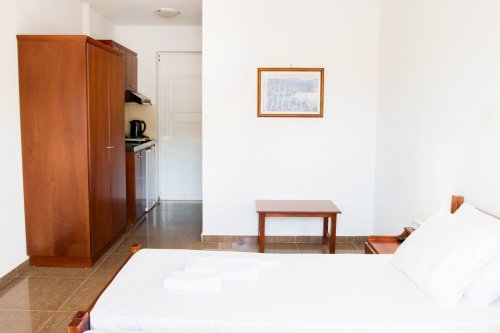 Diakonis Hotel