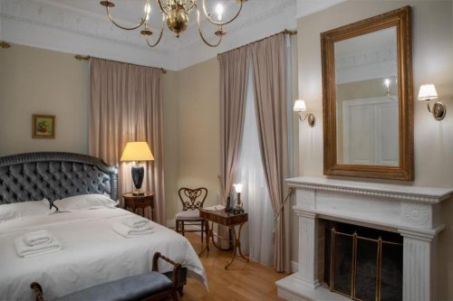 Hotel Noble Suites