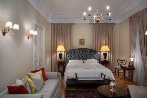 Hotel Noble Suites
