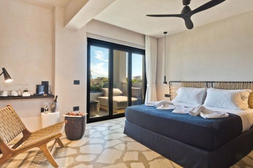Almi Luxury Rooms