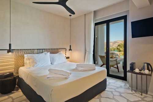 Almi Luxury Rooms
