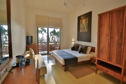 PANDANUS BEACH RESORT AND SPA 4