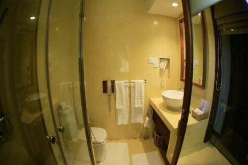 PANDANUS BEACH RESORT AND SPA 4