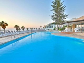 DoubleTree by Hilton Malta DoubleTree by Hilton Malta