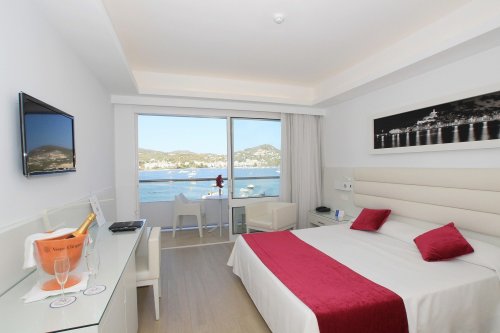 Argos Hotel