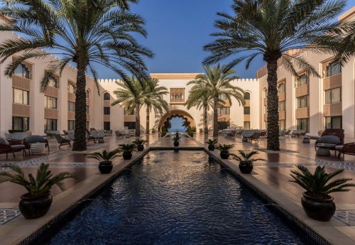 Hotel Shangri-La Al Husn