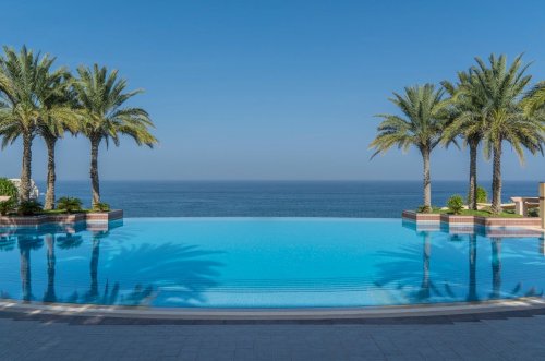 Hotel Shangri-La Al Husn