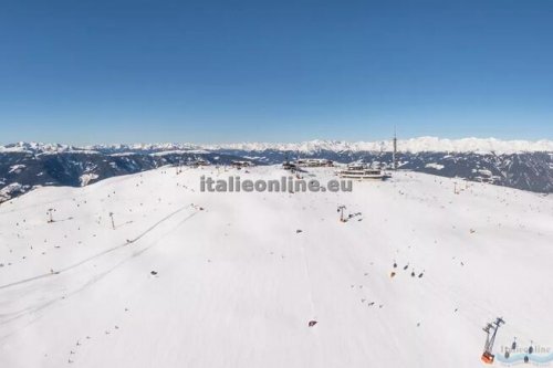 Residence Corones Suites SKI
