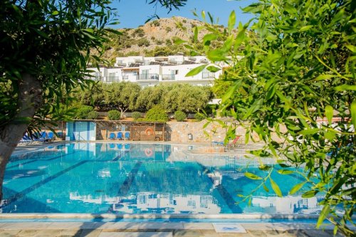 Semiramis Village Hotel