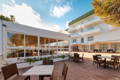 El Pinar Hotel