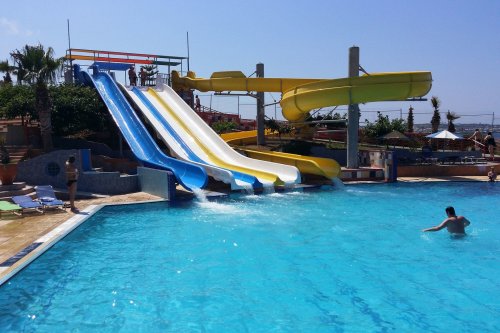 Hotel Eri Beach