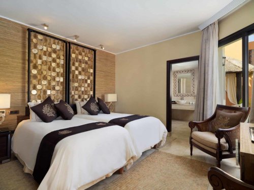 Royal Garden Villas