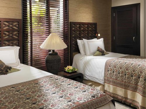 Royal Garden Villas