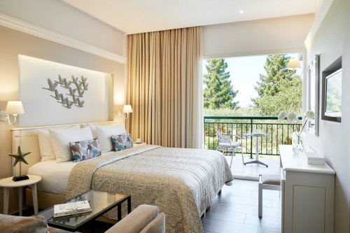 Delfinia Hotel