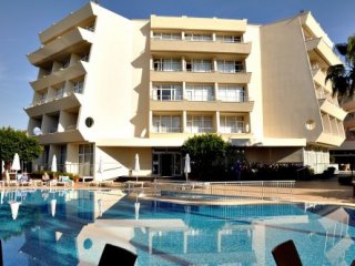Nerton Hotel