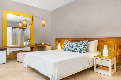 Friday Attitude Hotel