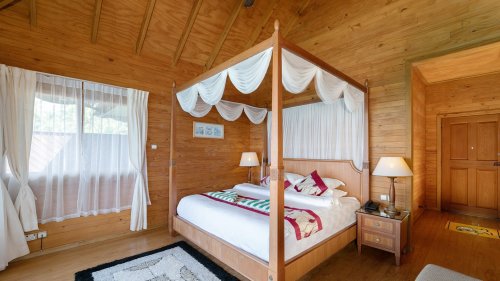 Fihalhohi Island Resort