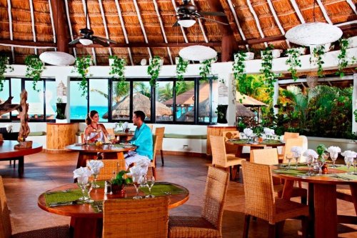 Sandos Caracol Eco Resort