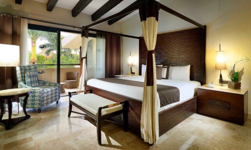 Grand Palladium Colonial Resort & Spa