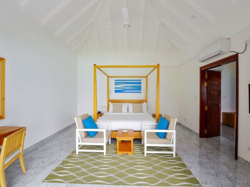 Summer Island Maldives Resort