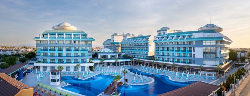 Hotel Sensitive Premium Resort and SPA