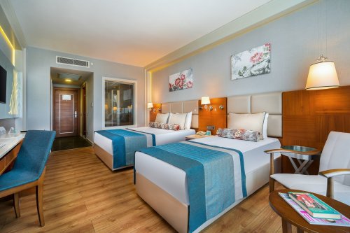 Hotel Sensitive Premium Resort and SPA
