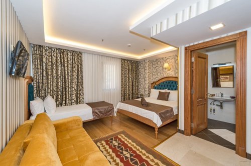 Aprilis Gold Hotel