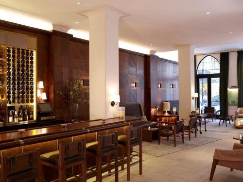 Hotel Refinery