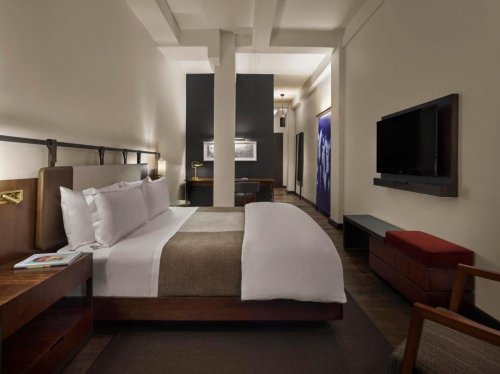Hotel Refinery