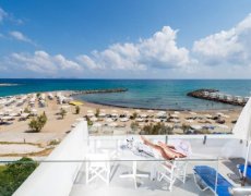 Knossos Beach Bungalows