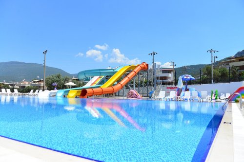 Hotel Ramada by Wyndham Akbuk
