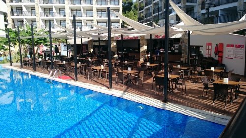 Hotel Ramada by Wyndham Akbuk