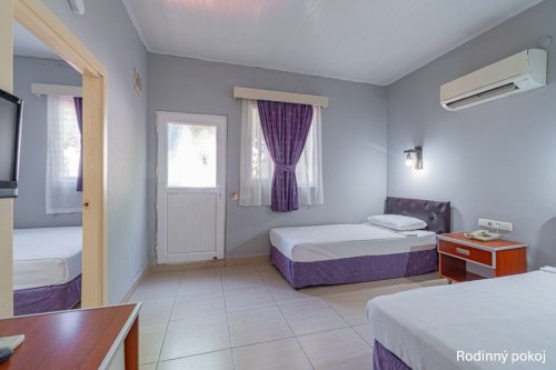 Hotel Sayanora Park