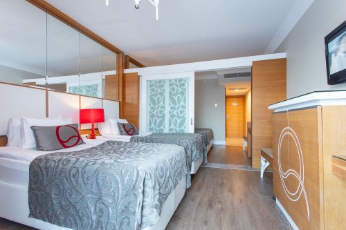 Hotel Q Premium