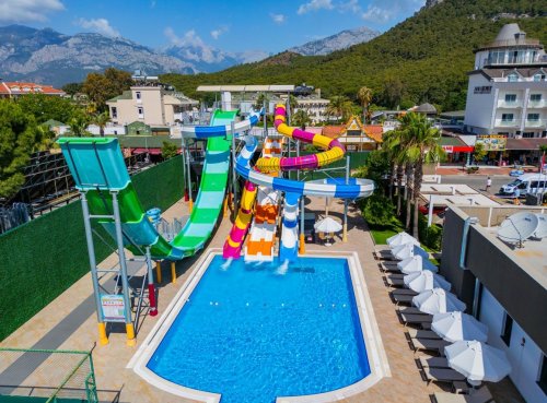 Hotel Sailor’s Beach Club