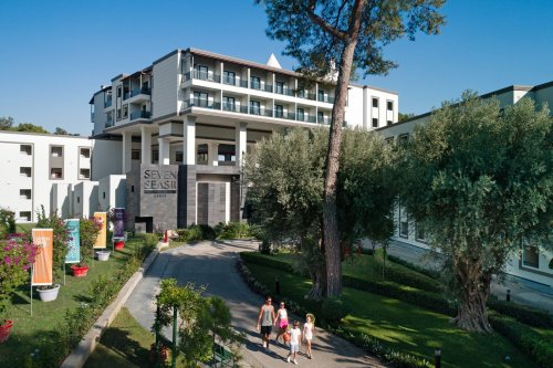 Hotel Seven Seas Life