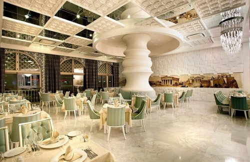 Hotel Royal Holiday Palace