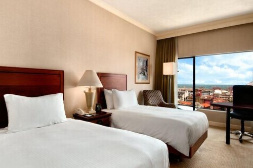 HILTON COLOMBO 5