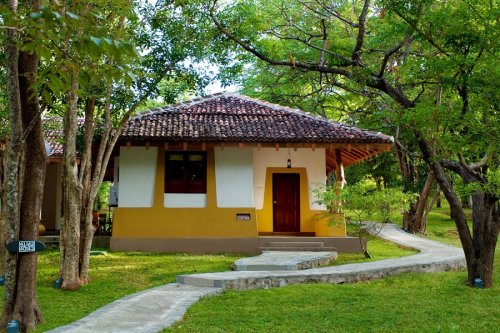 AMAYA LAKE KANDALAMA DAMBULLA 4