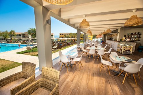 Hotel Robolla Beach Aparthotel