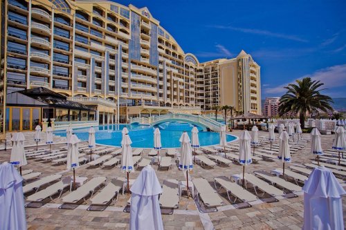 Hotel Imperial Palace