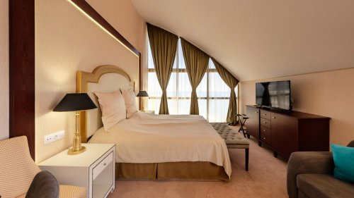 Hotel Imperial Palace