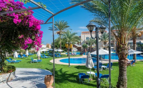 Hotel Selini Suites