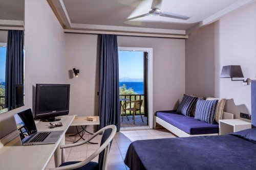 Hotel Aeolos Beach